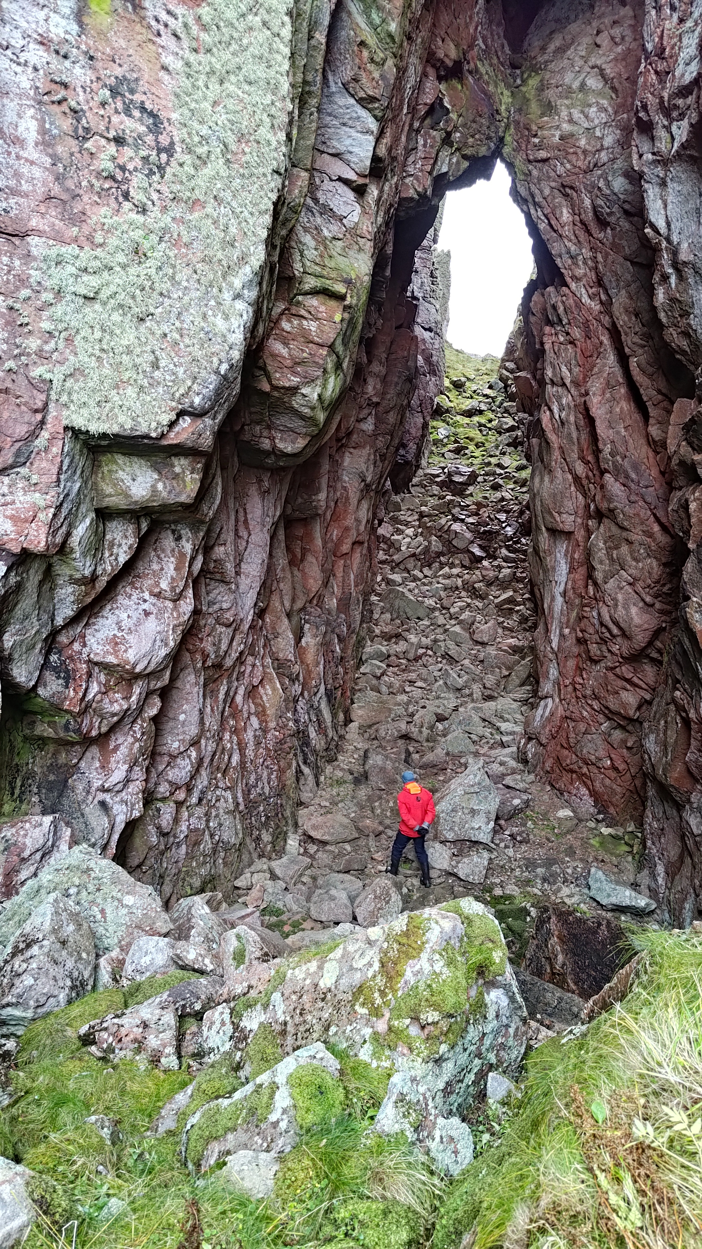 NIN-3.0-T-A-LV-FL-0-L-I01 Brenningsgrotte.