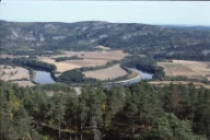 Meander i elveslette. Kvelde, Larvik.
