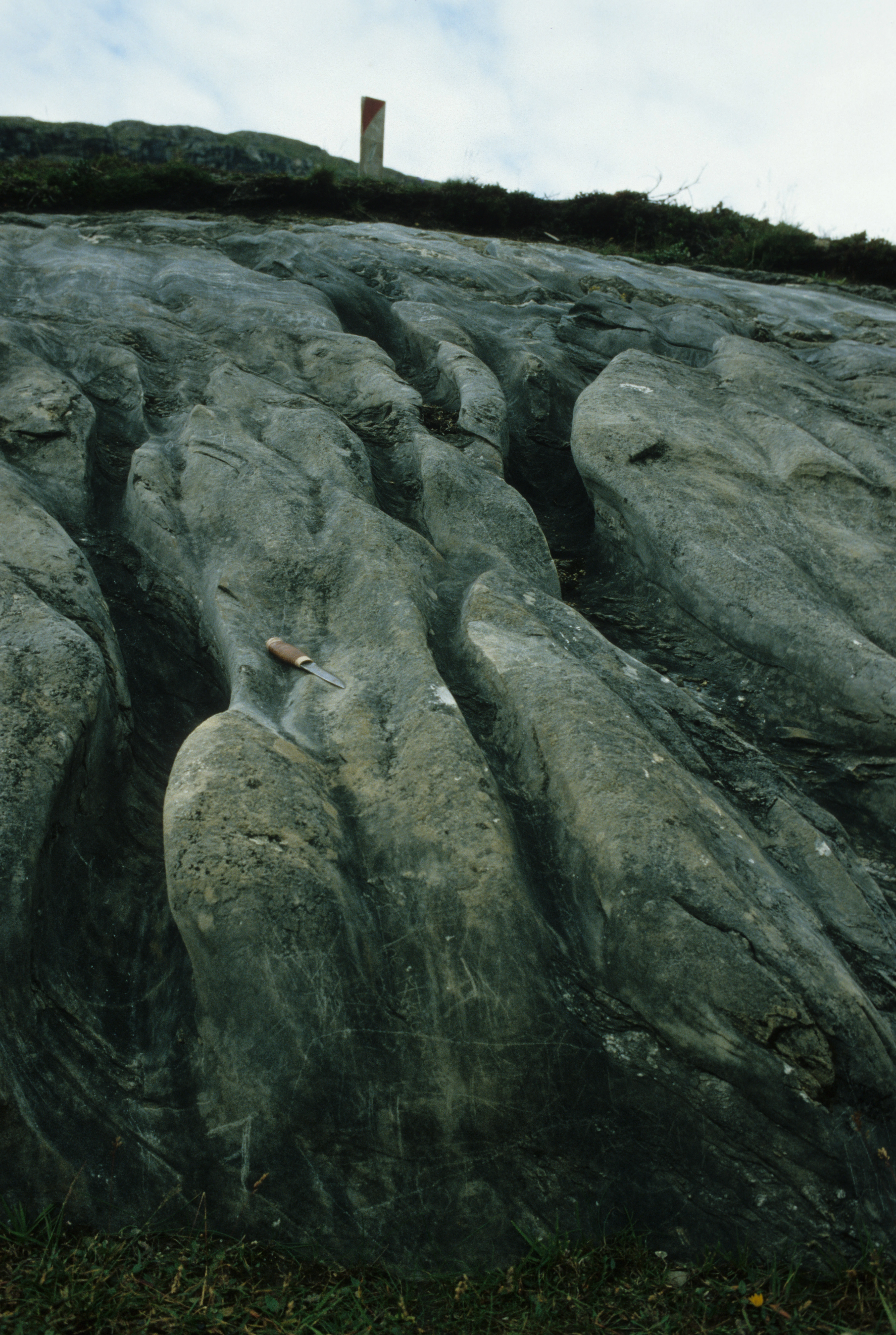 NIN-3.0-T-A-LV-FL-0-L-G03 Karstdekke.