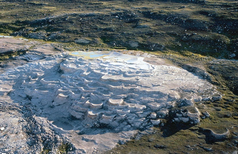 NIN-3.0-T-A-LV-FL-0-L-G05 Sinterterrasse.