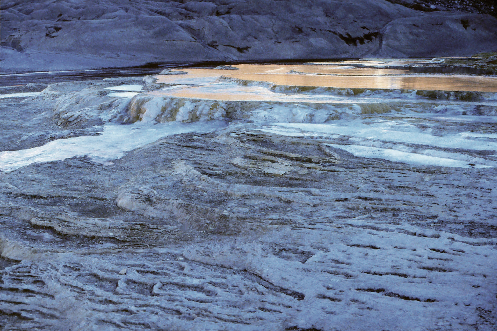 NIN-3.0-T-A-LV-FL-0-L-G05 Sinterterrasse.