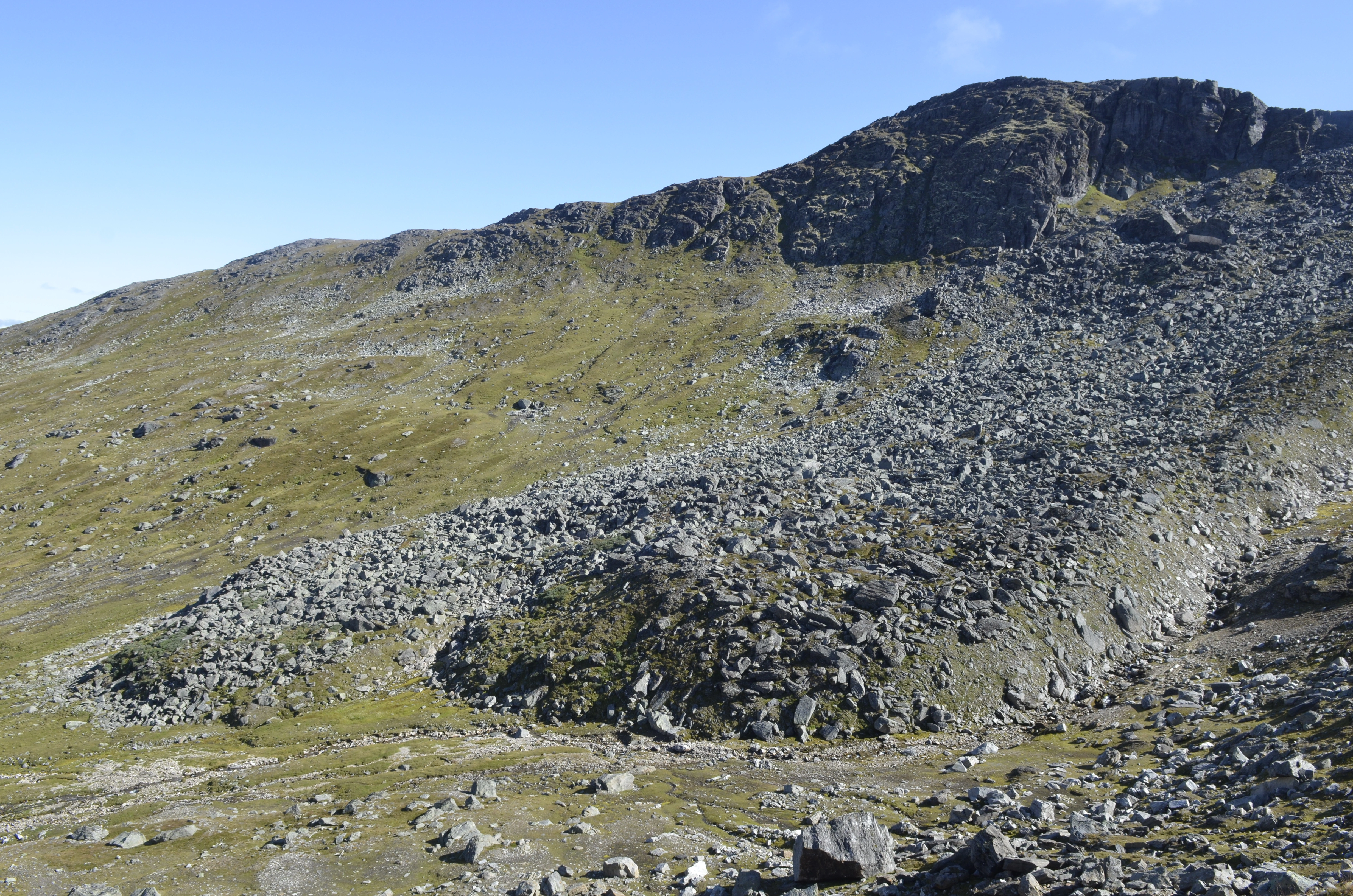 NIN-3.0-T-A-LV-FL-0-L-F03 Steinbre.