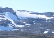 Steinbre med opphav i iskjernemorene foran en botn. Mehøe i Lesja kommune, Oppland.
